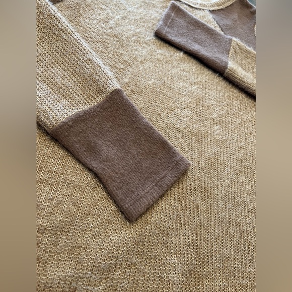 FUZZY SWEATER - Picture 4 of 11